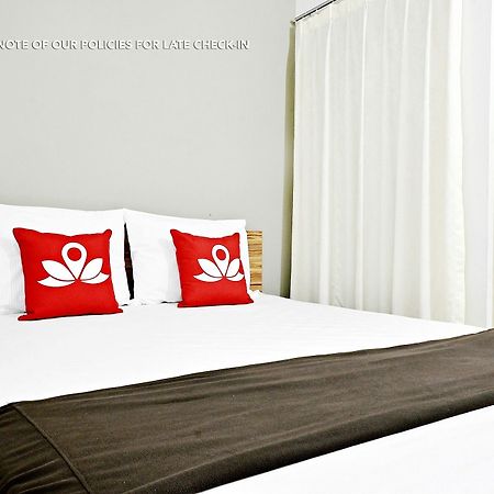 Zen Rooms Mampang Prapatan Джакарта Экстерьер фото